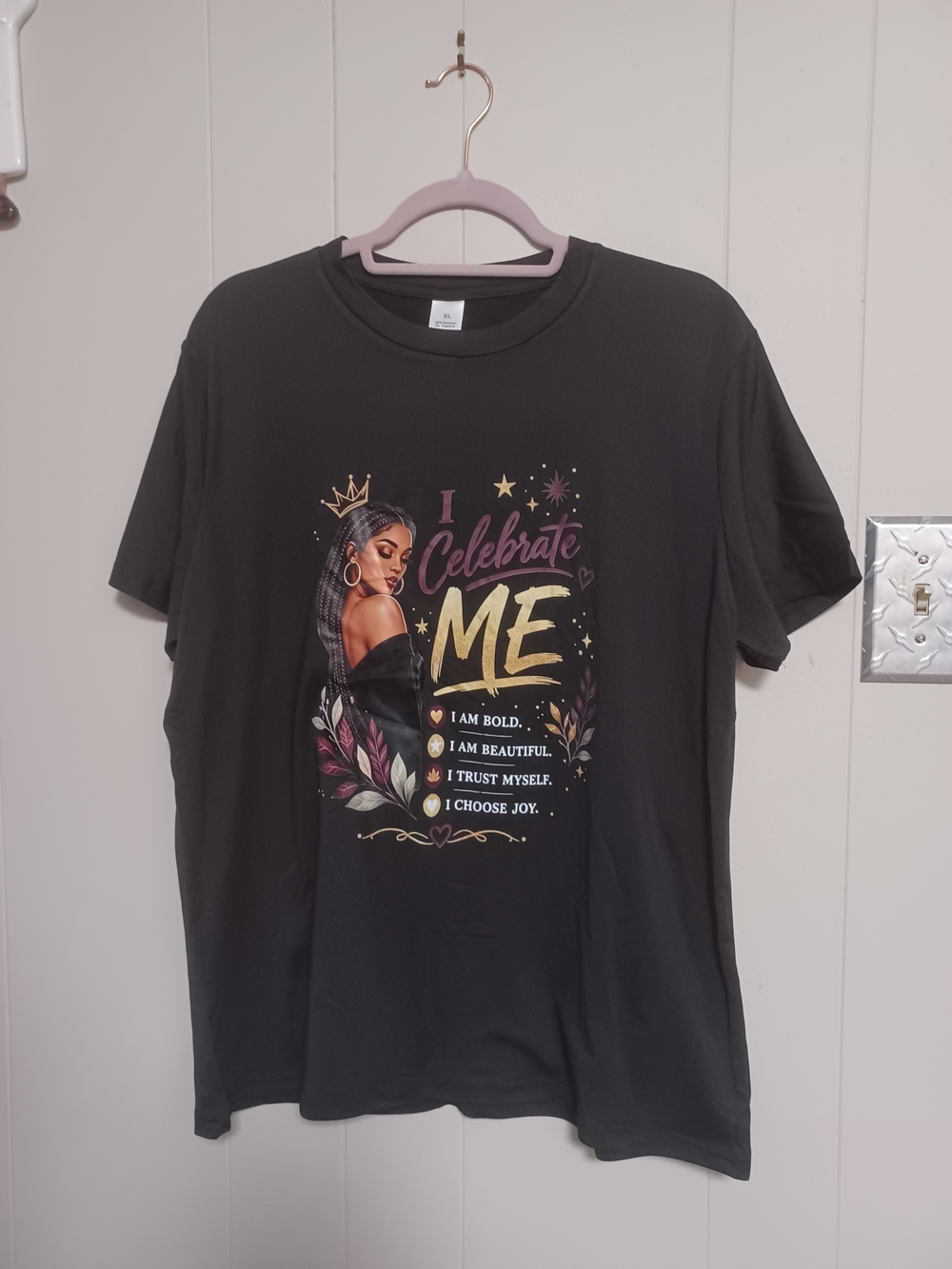 Women's 'I Celebrate Me' Graphic Tee - Black